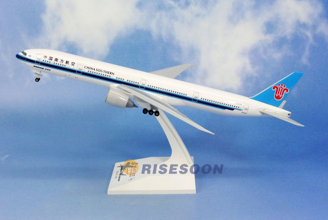 37CM 1:200 Risesoon CHINA SOUTHERN BOEING 777-300 Airplane ABS Plastic Model