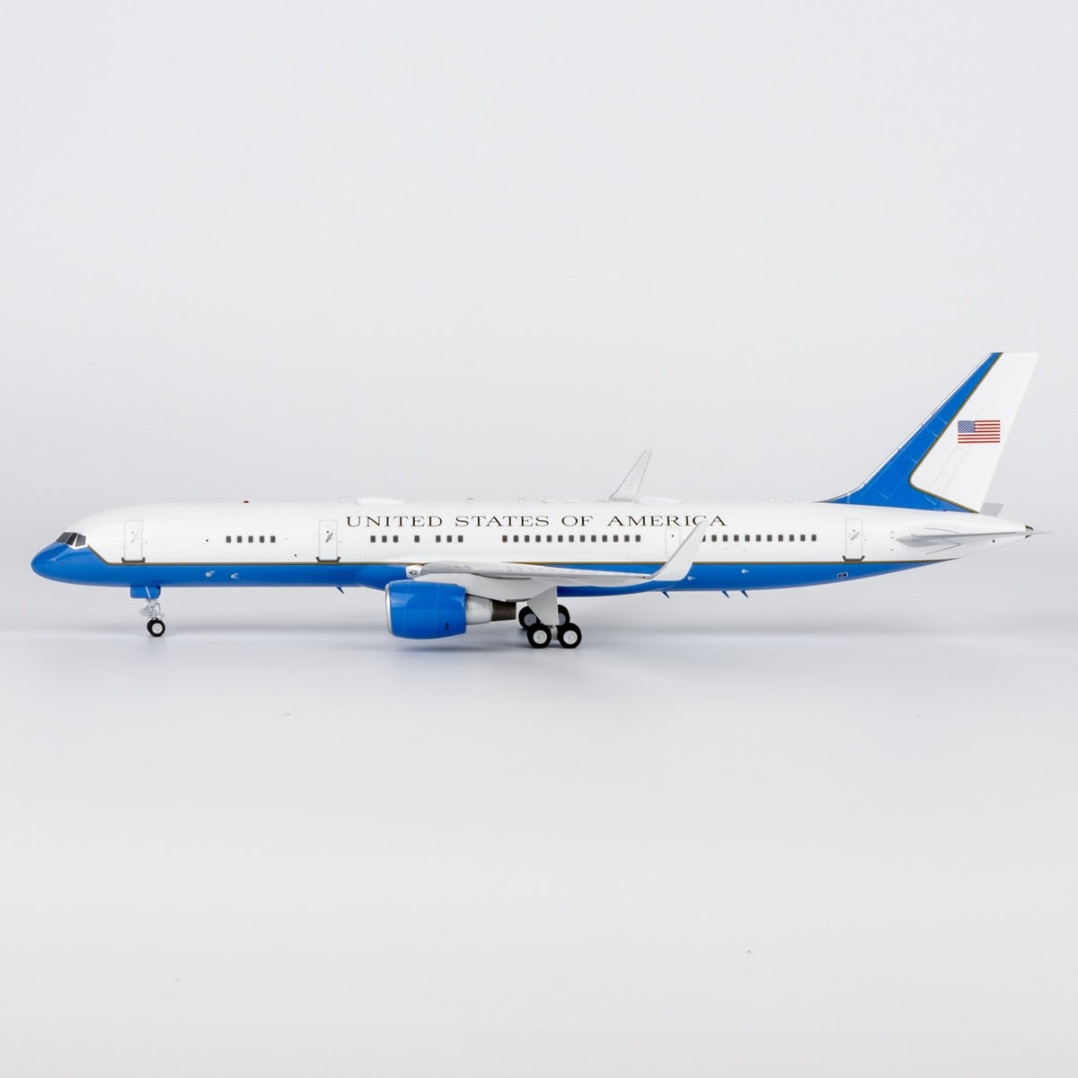 1:200 NGmodels USAF Boeing 757-200 C-32A Passenger Airplane Diecast Plane Model