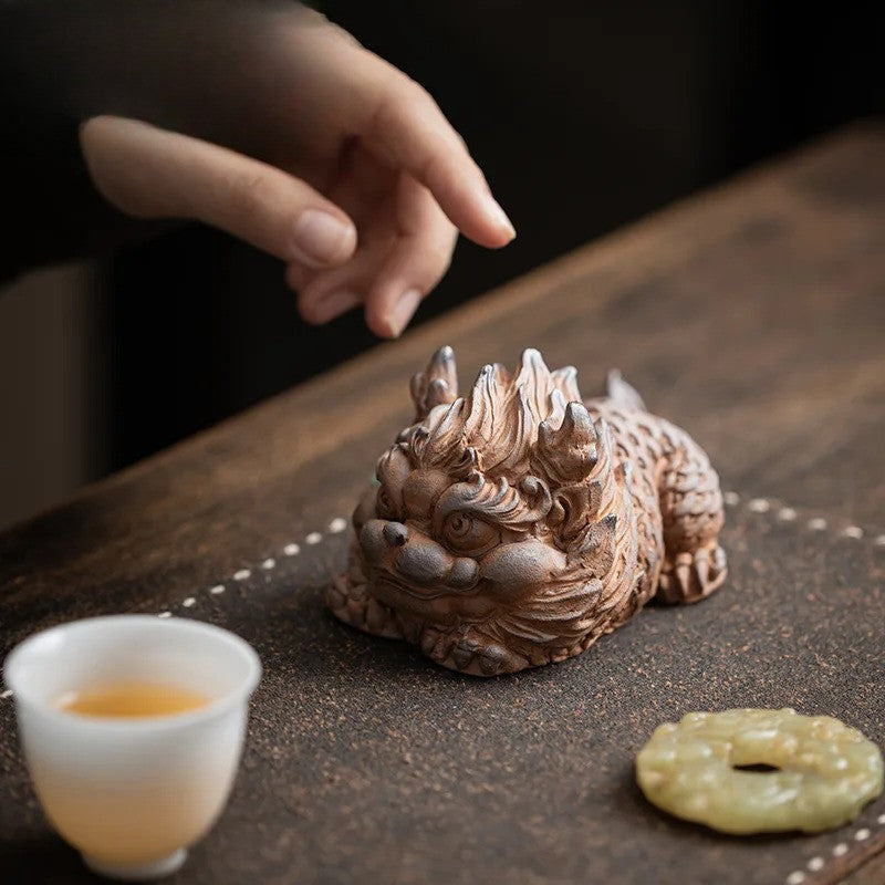 Rock Mud Fortune Kylin Tea Pet Vintage Landscaping Tea Statue Ornaments Craft