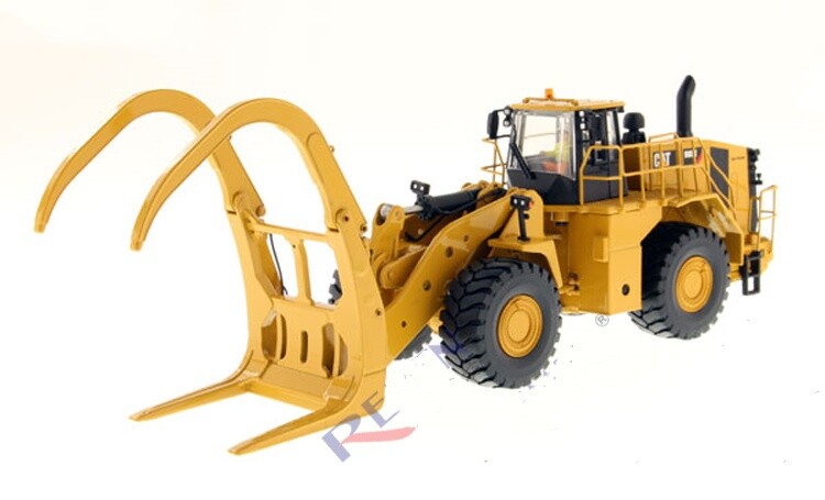 1:50 DM 988K WHEEL LOADER WITH LOG GRAPPLE Construction Machine Diecast Model