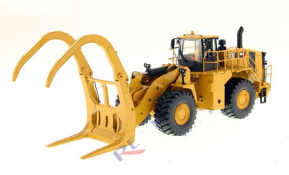 1:50 DM 988K WHEEL LOADER WITH LOG GRAPPLE Construction Machine Diecast Model
