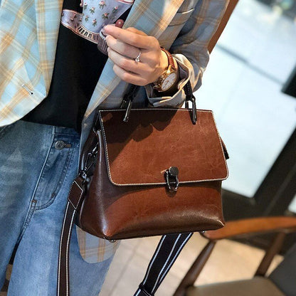 Cowhide Leather Bag One-shoulder Handbags Satchels Large Messenger 26*13*21 CM