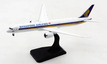 1:400 JC Wings SINGAPORE AIRLINES BOEING 787-10 Passenger Airplane Diecast Model