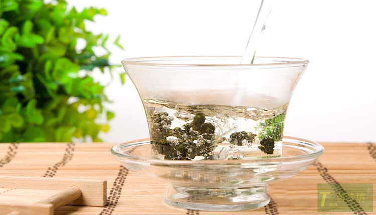 Organic Premium Taiwan High Mountain Dong Ding DongDing Tung Ting Oolong Tea