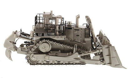 1:50 DM CAT D11T Track-Type Tractor Dozer Construction Machine Diecast Model