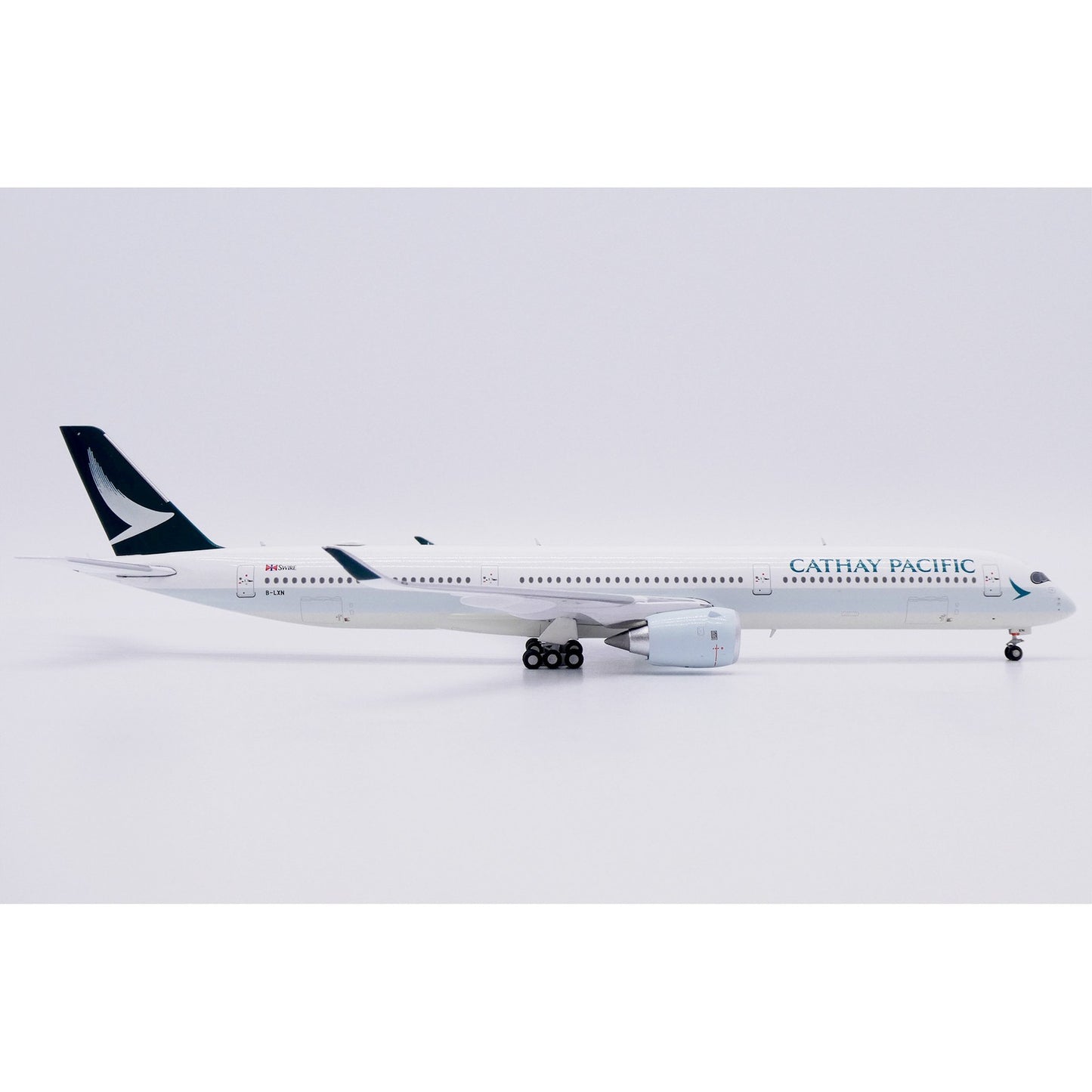1:400 JC Wings Cathay Pacific A350-1000XWB B-LXN Airplane Diecast Aircraft Model