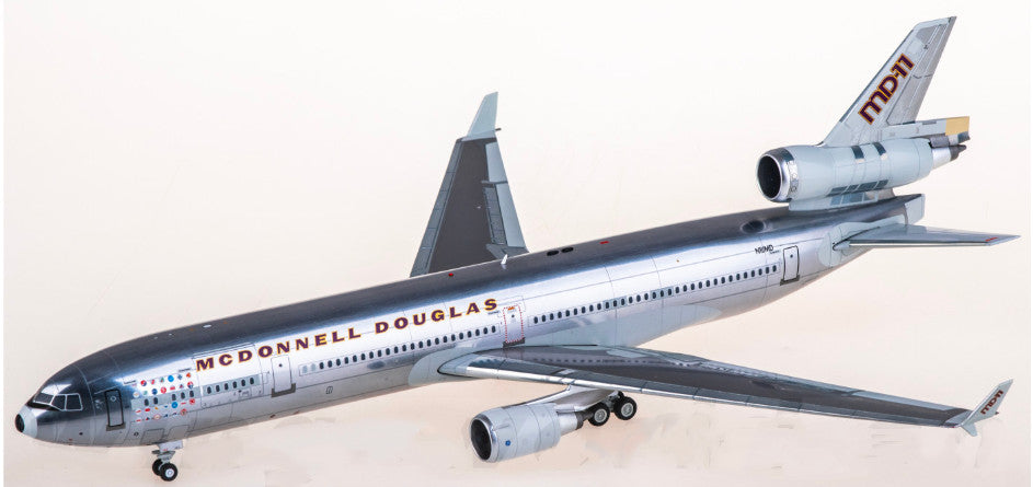 1:200 SQ Wings McDonnell Douglas MD-11 N111MD Airplane Diecast Plane Model