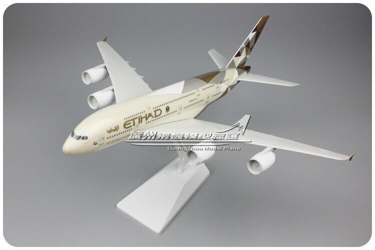 36CM 1:200 ETIHAD AIRBUS A380 Passenger Airplane ABS Plastic Assembled Model