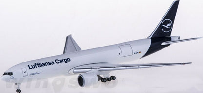 1:500 Herpa Lufthansa Cargo Boeing 777 Freighter Airplane Diecast Aircraft Model