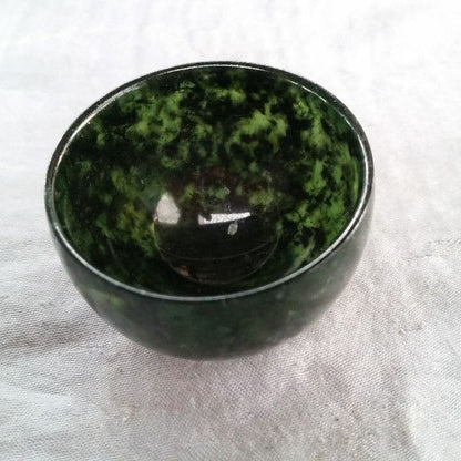Natural Black Green Jade Serpentine Stone Tea Bowl 45x32mm Kung Fu Tea Cup