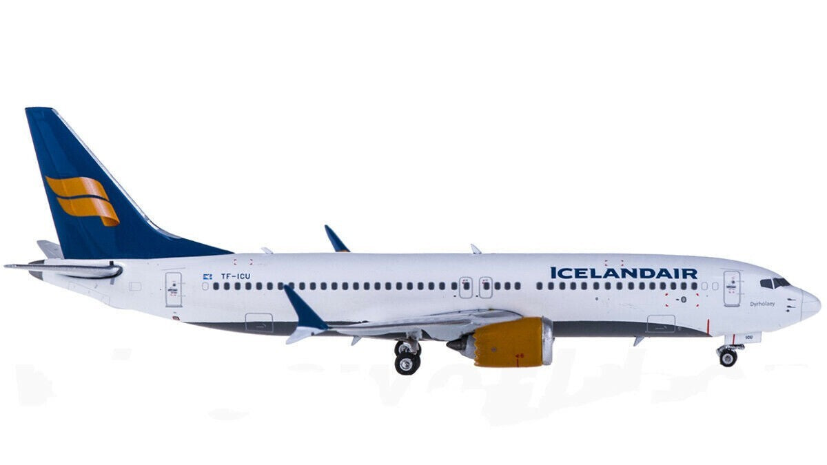 1:400 Phoenix ICELANDAIR BOEING 737 MAX 8 Passenger Airplane Plane Diecast Model