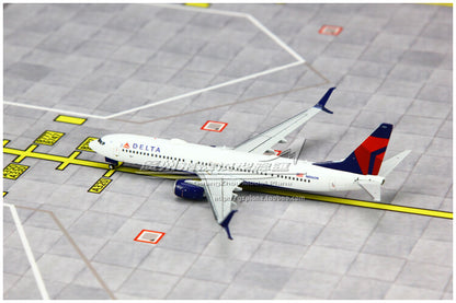 1:400 GeminiJets DELTA BOEING B737-900ER Airplane Diecast Plane Aircraft Model