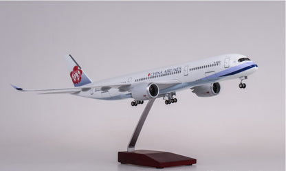 47CM 1:140 CHINA AIRLINES AIRBUS A350 Passenger Plane Landing Gear Resin Model