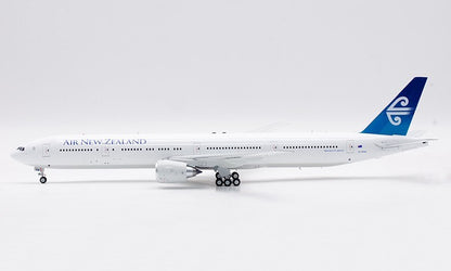 1:200 37CM InFlight AIR NEW ZEALAND BOEING 777-300ER Airplane Diecast Model