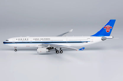 1:400 NG Model CHINA SOUTHERN AIRBUS A330-200 Passenger Airplane Diecast Model