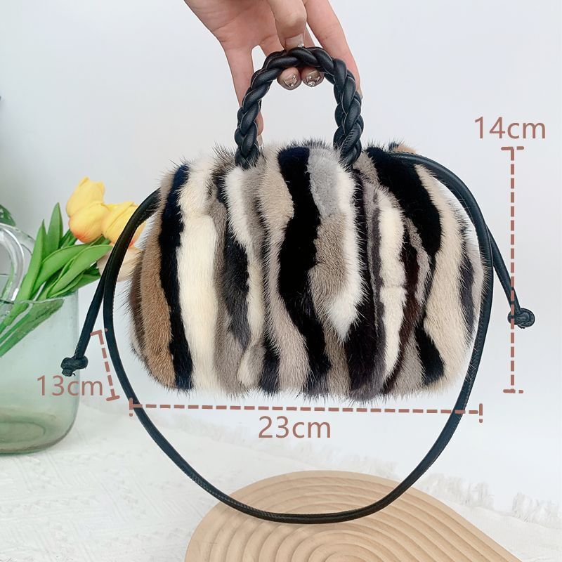 Plush Handbag Winter Fur Shoulder Bag Luxury Soft Warm Crossbody Bag Polyester