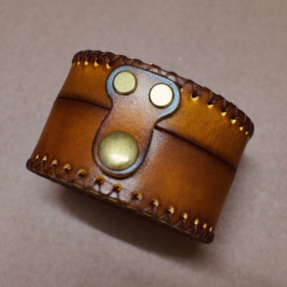 Handmade Leather Jewelry Box Vintage Bracelet Bead Storage Case Round Leather