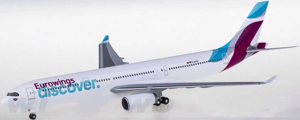 1:200 32CM Hogan Eurowings AIRBUS A330-300 Aircraft ABS Plastic Airplane Model