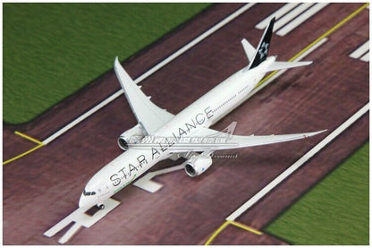 1:400 Phoenix EVA AIR STAR ALLIANCE BOEING 787-10 Passenger Plane Diecast Model