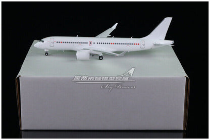 1:200 JC Wings AIRBUS A220-300 Passenger Airplane Diecast Blank Aircraft Model