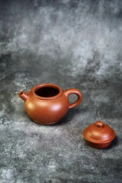 125cc Handmade Purple Sand Zhu Clay Tea Pot in Yixing, China Yuan Zhu Hu Tea Pot-