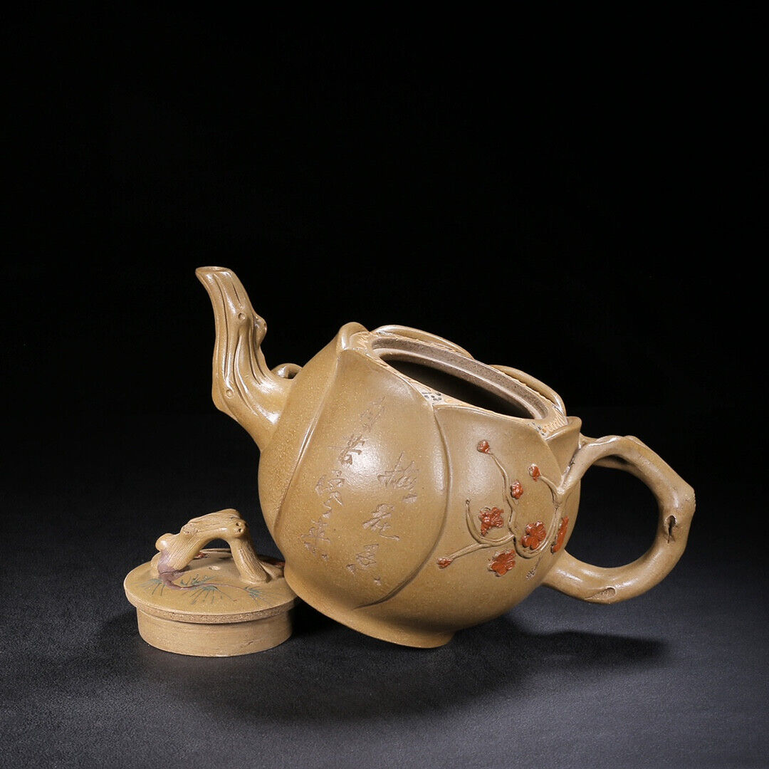 Chinese Yixing Zisha Clay Handmade Exquisite Teapot （红梅 底款：蒋蓉）