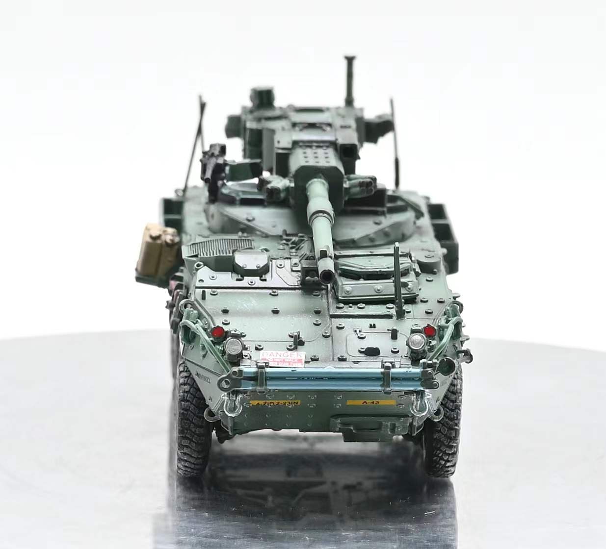 1/72 US M1128+ Stryker Mobile Artillery Tank Model Green