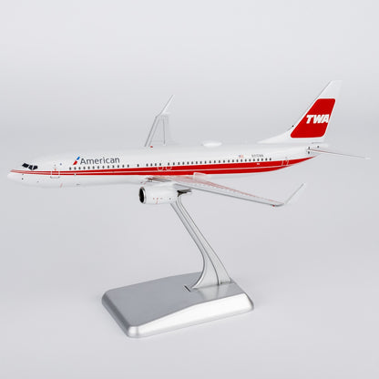 1:200 NGmodels American Airlines B737-800 Passenger Diecast Airplane Model
