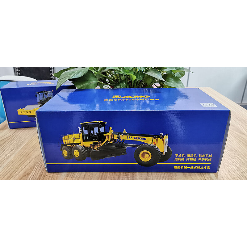 1:35 XCMG GR3505 Road Motor Grader Construction Machine Equipment Diecast Model