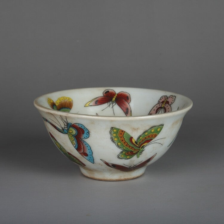 Chinese Famille Rose Porcelain Qing Tongzhi Butterfly Design Teacup Cup 3.5 Inch