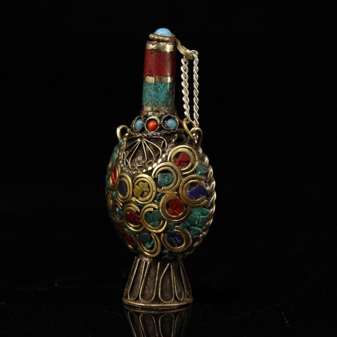 Vintage Nepal Handmade Copper Snuff Bottle Gemstone Inlaid Chinese Collectible