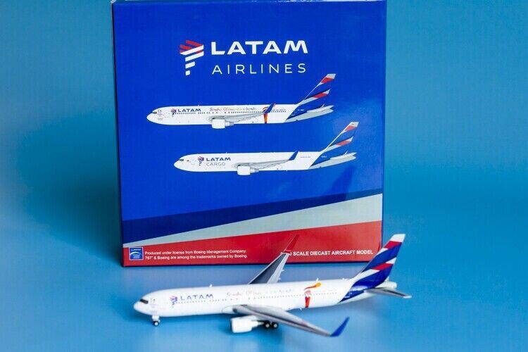 1:400 JC Wings LATAM BOEING 767-300ER Passenger Airplane Diecast Aircraft Model