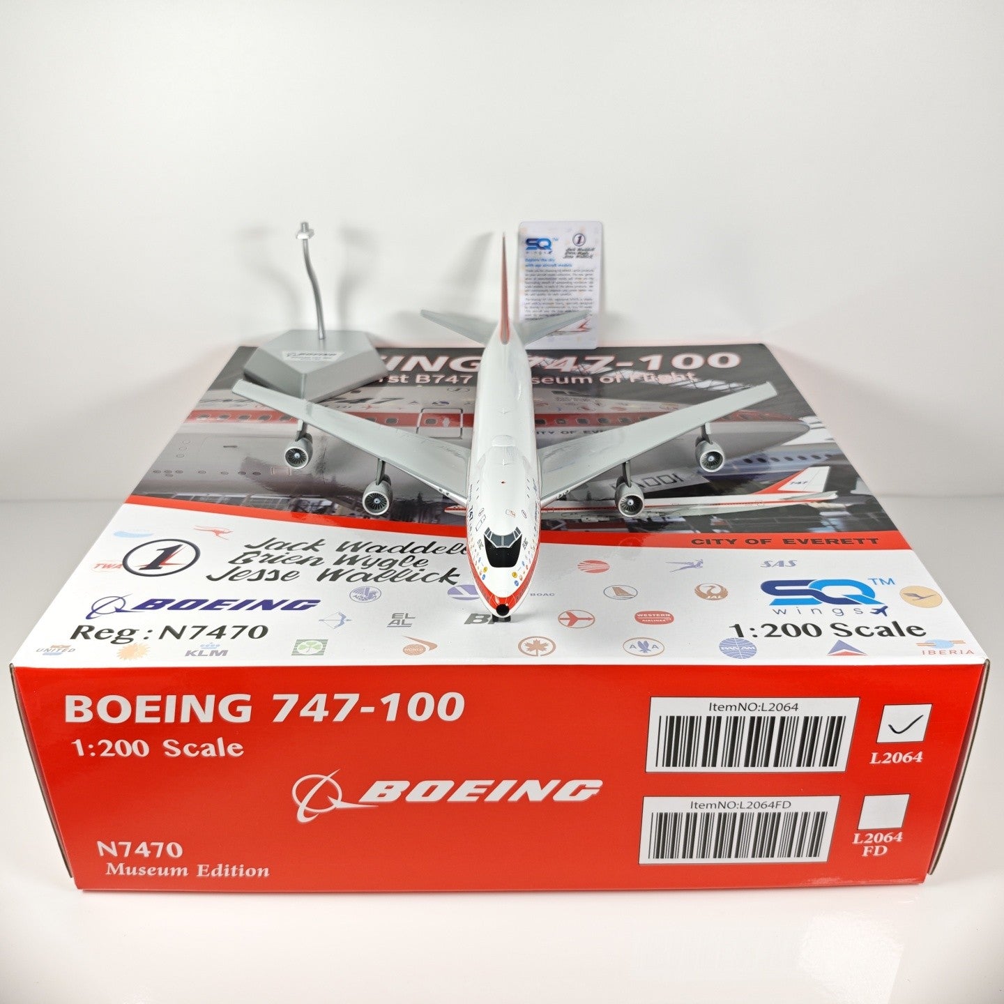 1:200 SQ Wings Boeing 747-100 N7470 Passenger Airplane Diecast Plane Model