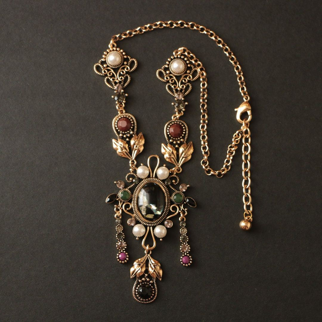 Dark Goddess Bohemian Necklace Vintage Ethnic Crystal Tassel Forehead Pendant