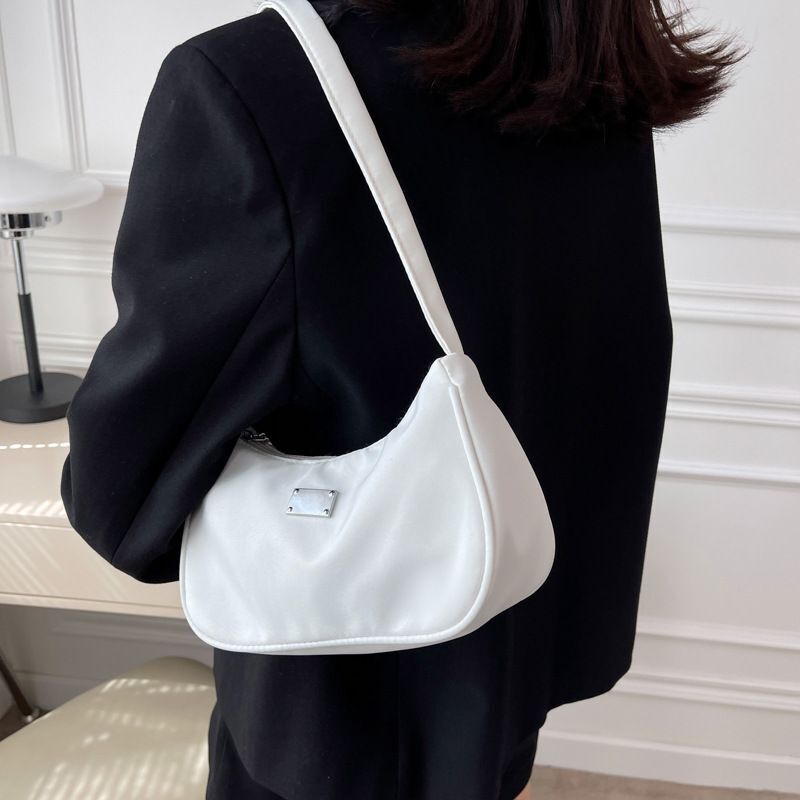 Solid Color Shoulder Bag Mini Crescent Messenger Handbags Nylon Handbag Retro