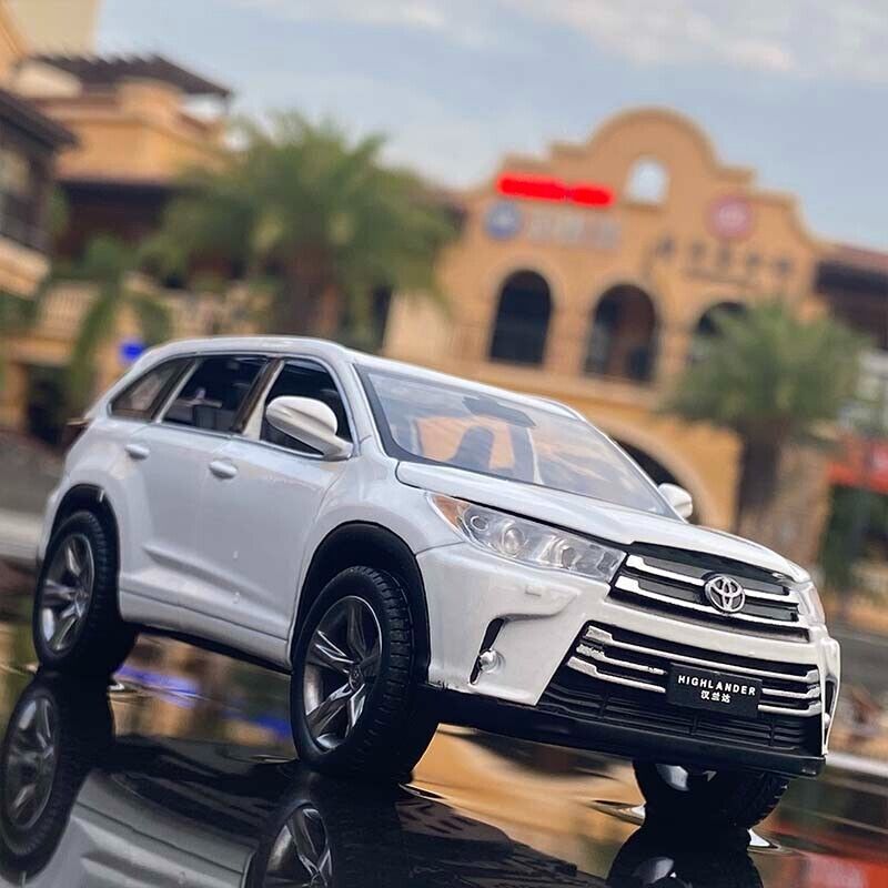1:32 Toyota Highlander SUV Druckguss Modellauto Geländewagen Spielzeugsammlung Kind-