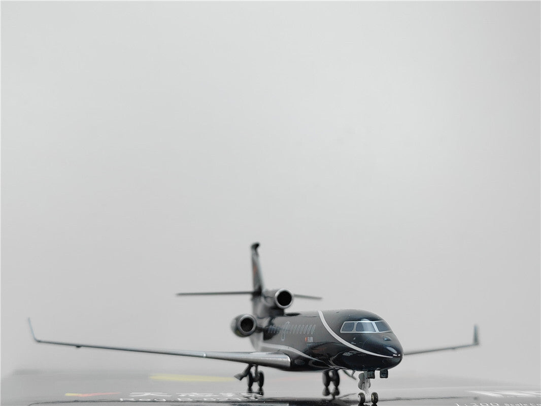1:200 NG Model DASSAULT Falcon 7x Passenger Airplane Diecast Aircraft Model