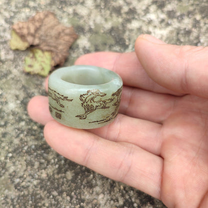 Chinese Hotan Hetian Jade Horse Carving Sculpture Collector Thumb Ring Jewelry