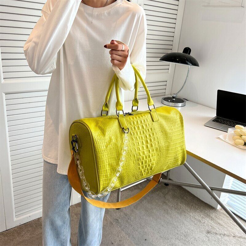 Pu Leather Tote with Thick Chain Shoulder Bag Women Travel Bags Handbags