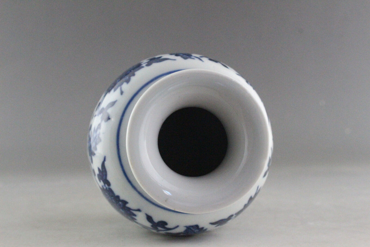 5 inch RARE BLUE AND WHITE PORCELAIN FLOWER VASE OF CHINESE ANTIQUE