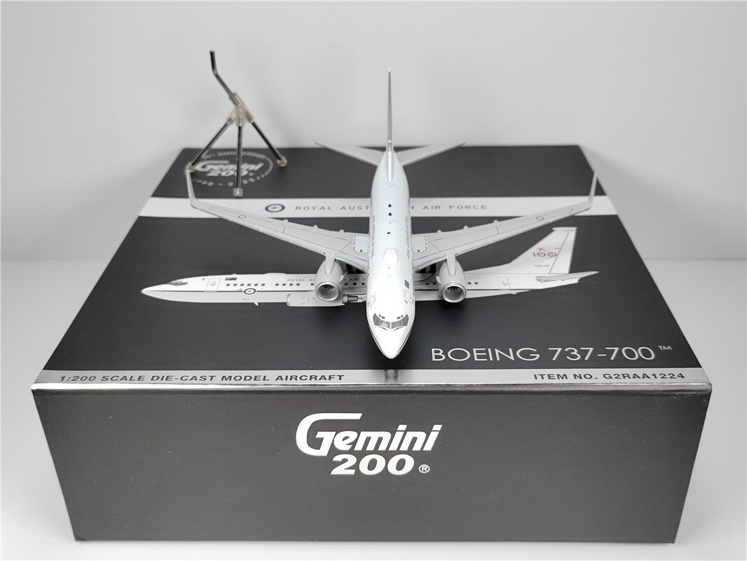 1:200 Geminijets ROYAL AUSTRALIAN AIR FORCE B737-700 Airplane Diecast Model