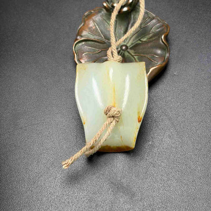 Chinese Natural Hetian Jade Hand-carved Exquisite Tortoise Shell Pendant 31325