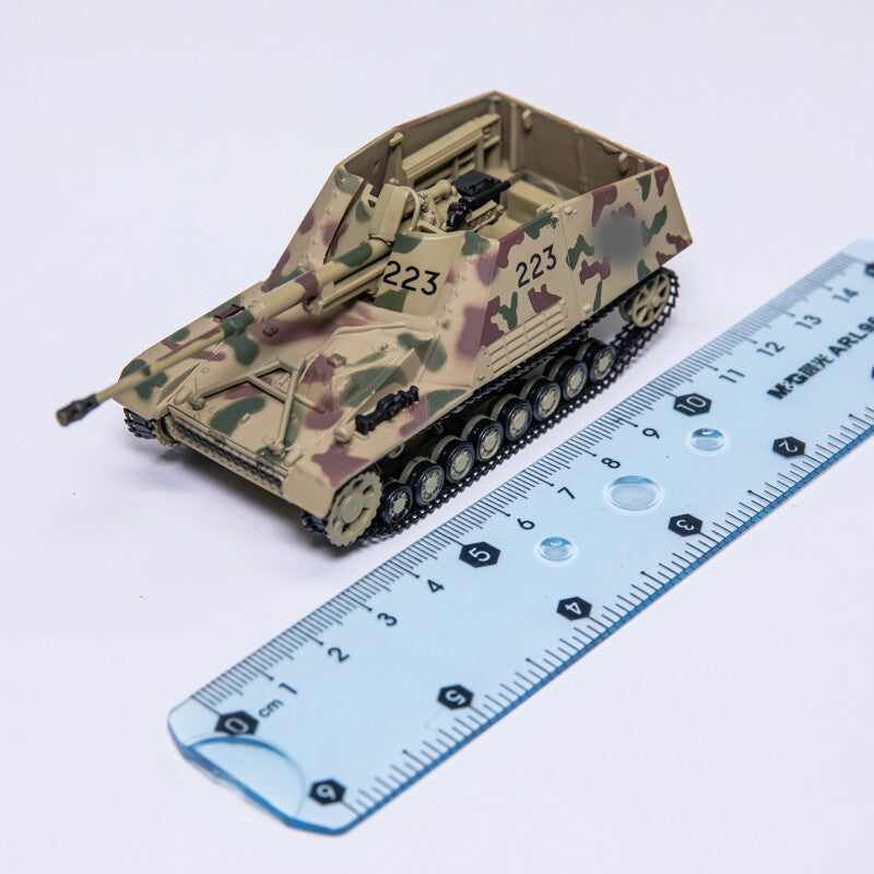 1/72 German Rhinoceros Tank Model NASHORN Sd.Kfz.164 Green