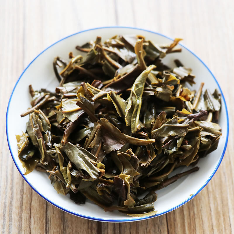 Milestone Green Cake * 2017/2018 BA JIAO TING Liming Pu'er Tea Raw Pu'er Tea 357g -