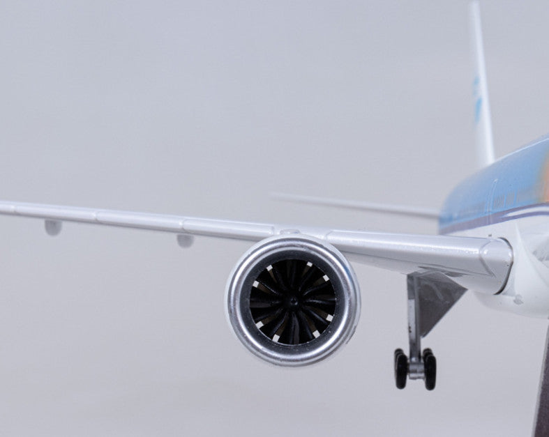 47CM 1:157 KLM BOEING 777-300ER Airplane Landing Gears Resin Aircraft Model