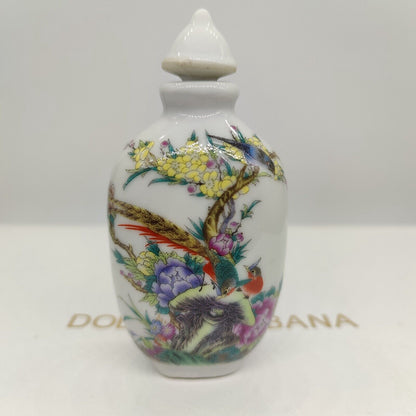 Chinese Vintage Porcelain Snuff Bottles Exquisite Painted Flowers And Birds Art