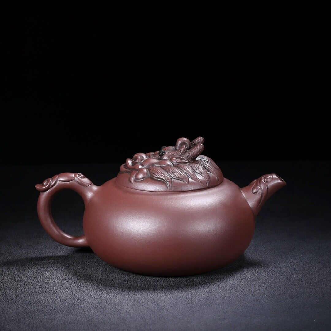 Chinese Yixing Zisha Clay Handmade Exquisite Teapot （独占鳌头 底款：徐汉棠）