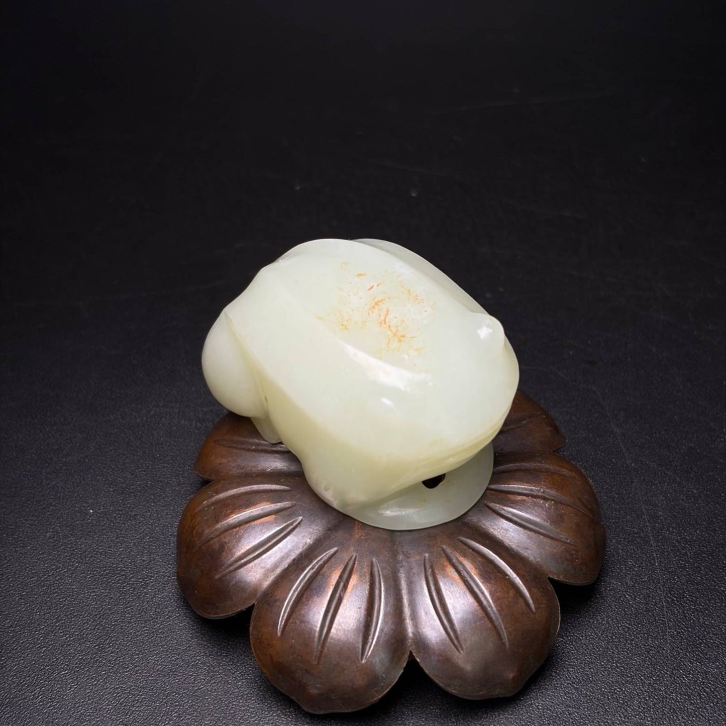 Certified Natural Hetian Jade Hand-carved Exquisite Golden Toad Statues 31342