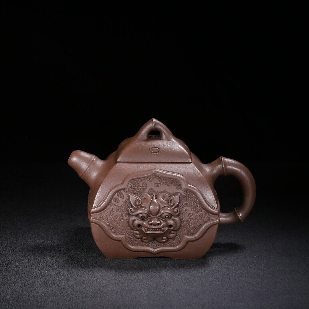 Chinese Yixing Zisha Clay Handmade Exquisite Teapot（威震四方 底款：裴石民）