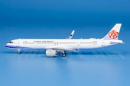 11cm 1:400 HYJLwings China Airlines A321-200 B-18102 Diecast Aircraft Model